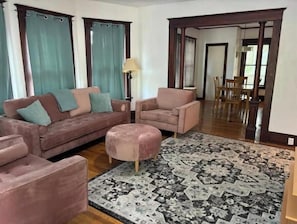 Living area - Classic&Modern: Prime location, Parking! (Burlington)