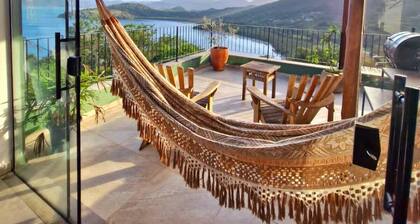 Luxurious 4-bedroom villa with AC, WiFi in superb Paraty - RJ