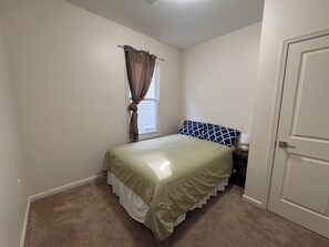 3 slaapkamers, een bureau, een strijkplank/strijkijzer, gratis wifi