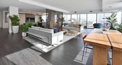 Central Square Penthouse near MIT Harvard Wi-Fi & GYM