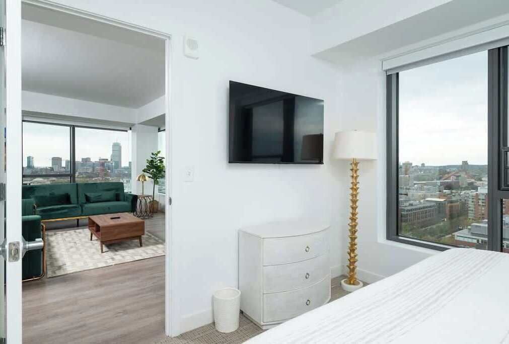 2 bedrooms, desk, iron/ironing board, travel crib