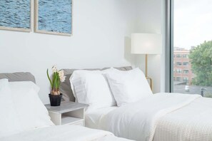 1 bedroom, iron/ironing board, travel cot, WiFi