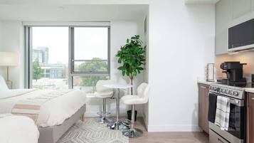 1 chambre, fer et planche à repasser, lit parapluie, Wi-Fi