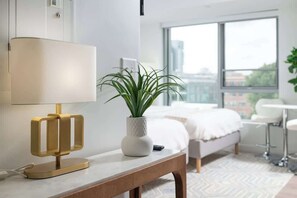 1 chambre, fer et planche à repasser, lit parapluie, Wi-Fi