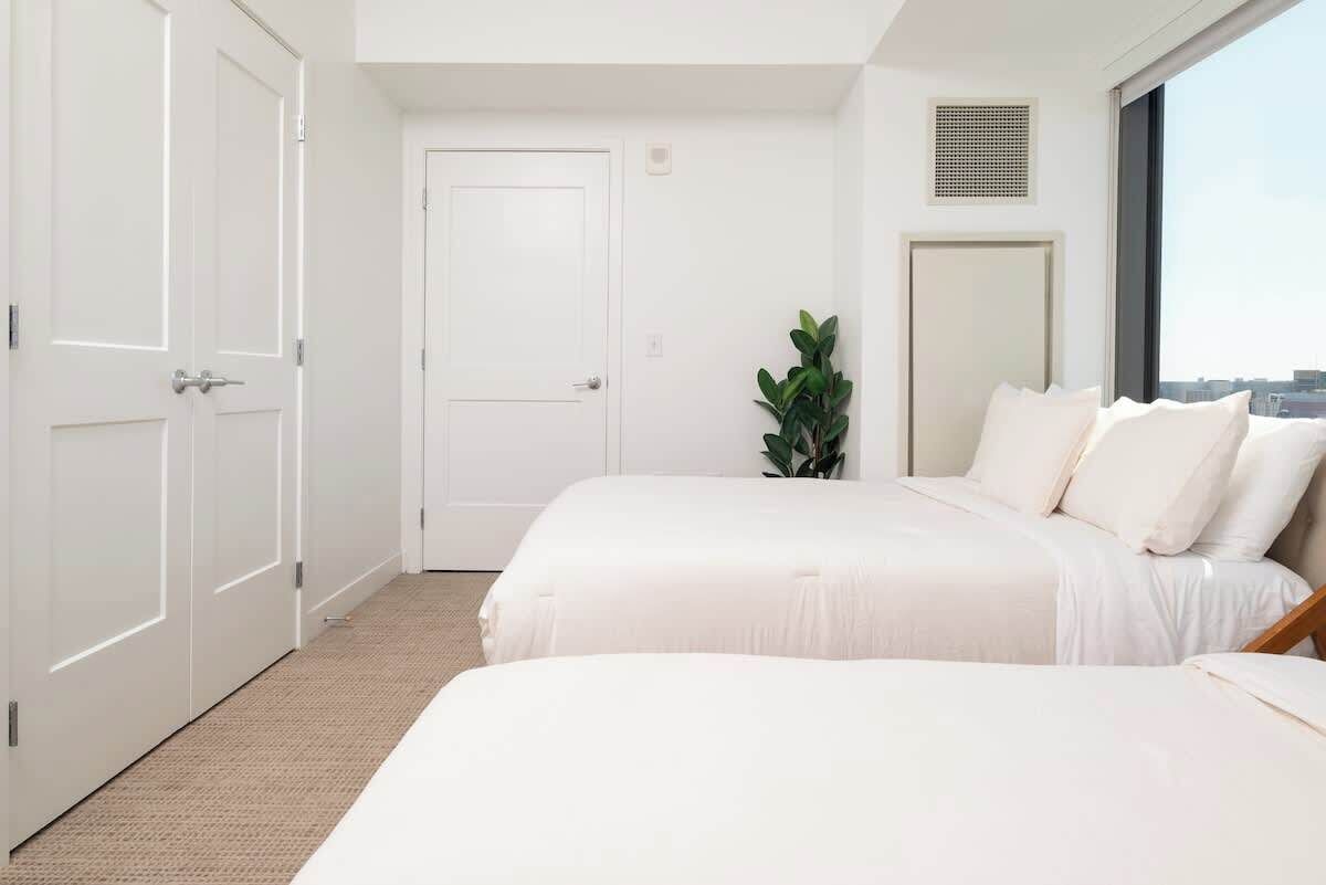 1 slaapkamer, een strijkplank/strijkijzer, reisbedje, wifi