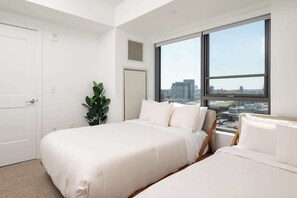 1 bedroom, desk, iron/ironing board, travel crib - Upscale 1BR near MIT Harvard with Parking! (Cambridge)