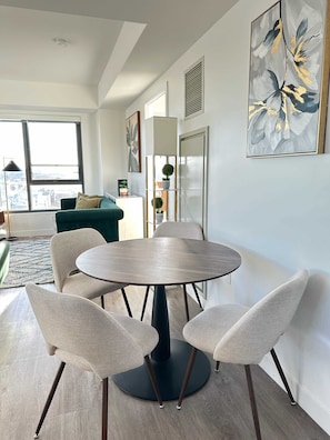 Dining - Central Square 2BR Penthouse near MIT & Harvard to Balance Life, Work Play Sleep 7! (Cambridge)