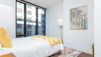 2 bedrooms, iron/ironing board, travel cot, WiFi