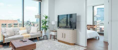 2 bedrooms, desk, iron/ironing board, WiFi