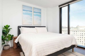 1 soverom, strykejern/-brett, reiseseng for barn og wi-fi