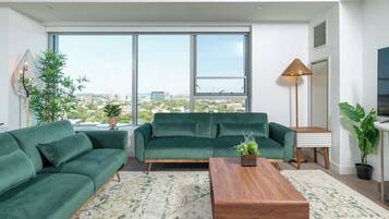 Tv, eldstad och tv-spel