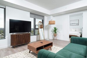 2 bedrooms, iron/ironing board, travel cot, WiFi