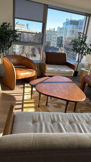 TV, video games, books - Central Space 2 BR Condo to Balance Life, Work Play! 7 Sleeps (Cambridge)