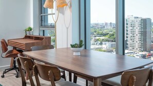 Unclassified image, 4 of 54, button - High Rise 3 BR Retreat w City Skyline Views, Shared Gym (Cambridge)