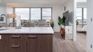 Unclassified image, 2 of 54, button - High Rise 3 BR Retreat w City Skyline Views, Shared Gym (Cambridge)