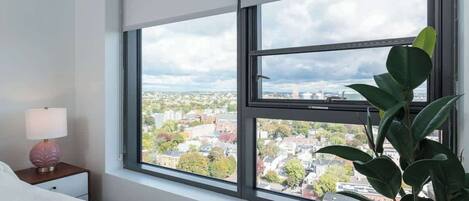 1 slaapkamer, een strijkplank/strijkijzer, reisbedje, wifi