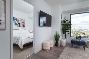 1 chambre, fer et planche à repasser, lit parapluie, Wi-Fi