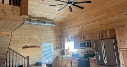 Lake Leon Cozy Cabin and RV park