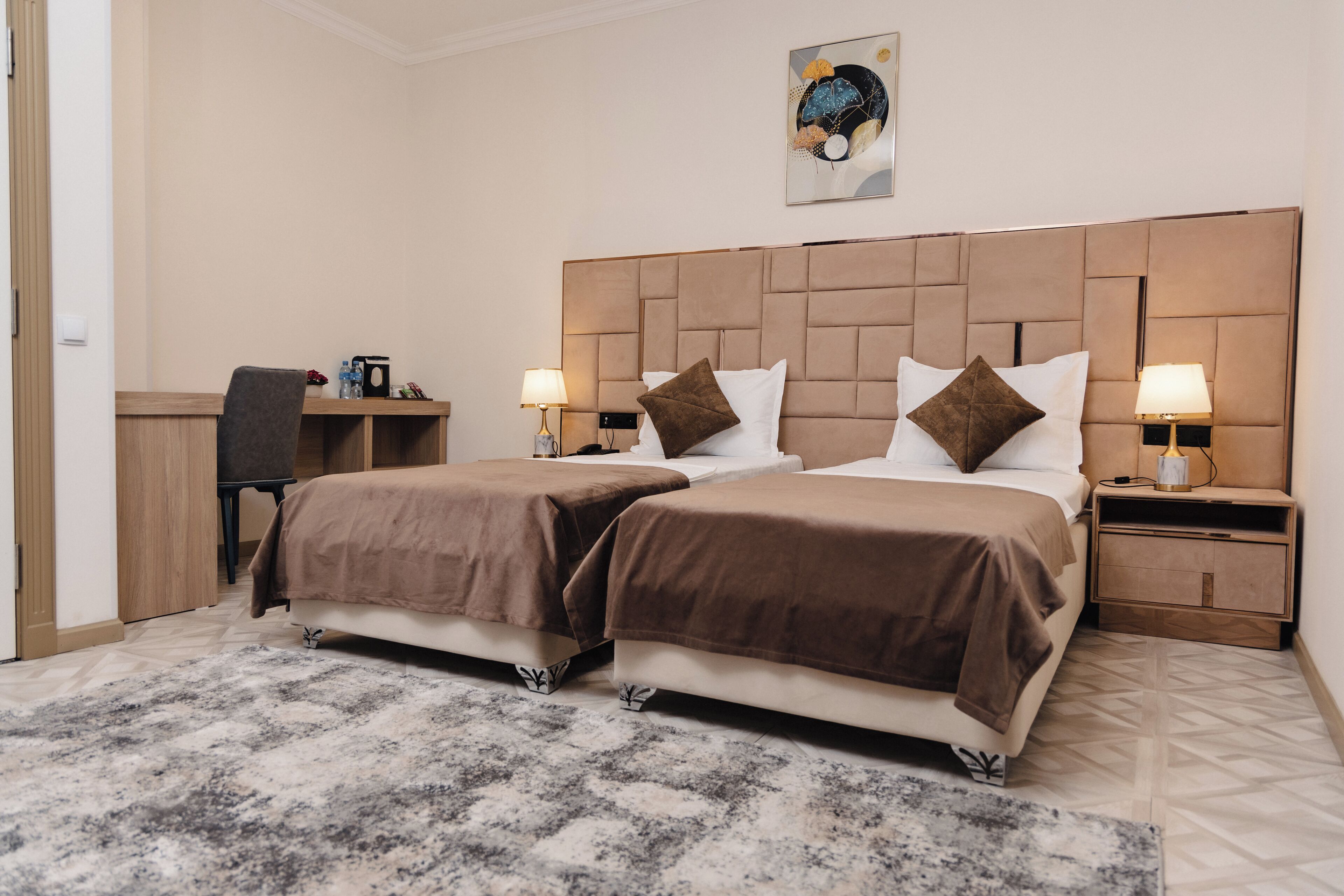 Photo - Art Royal Hotel