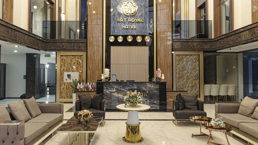 Art Royal Hotel