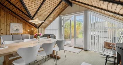 Nice home in Hemmet with WiFi