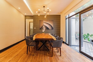 Fridge, microwave, oven, stovetop - Mérida 54 by Escajal Homes (Mexico City)