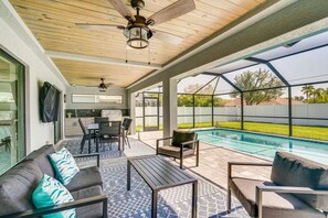 Outdoor dining - Modern Home with Fenced In Yard (Cape Coral)