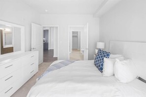 1 habitación, escritorio, tabla de planchar con plancha y wifi gratis 