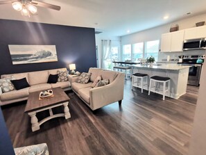 Smart TV, DVD player, video library, stereo