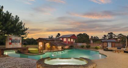 Lazy River Retreat in northwest Houston
