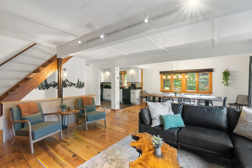 Chalet 1mi To Mount Snow With Cinema And Hot Tub - Dover, VT