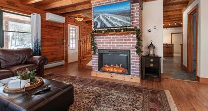 Spacious 5-bedroom chalet with AC and WiFi in charming Chester