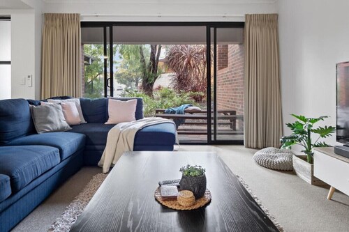 Forest Edge Villa | Family Friendly | Walk To Town