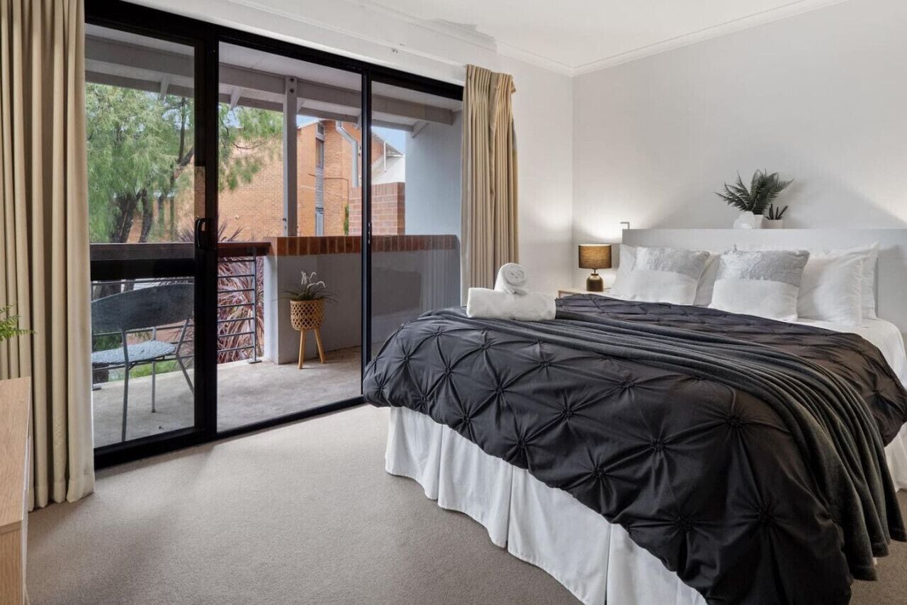 3 bedrooms, iron/ironing board, WiFi