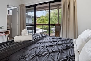3 bedrooms, iron/ironing board, WiFi