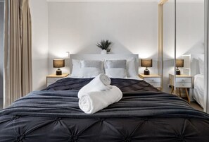 3 bedrooms, iron/ironing board, WiFi, bed sheets