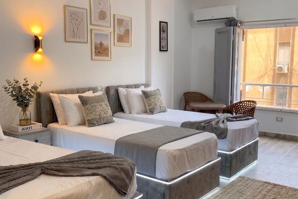 Classic Triple Room, City View | Soundproofing, free WiFi, bed sheets, wheelchair access