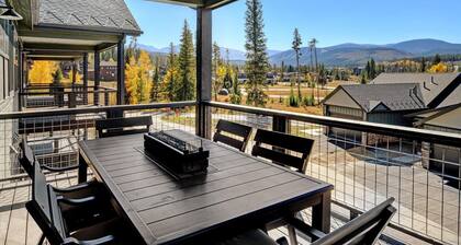 Downtown WP Chalet 95 I Private Hot Tub I Great Views I Bunk Room I Discounted Attractions
