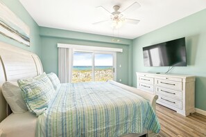 2 bedrooms, iron/ironing board, WiFi, bed sheets - Portside Villa #36 Pet-Friendly Beachfront Haven By DogBeach (Pensacola Beach)