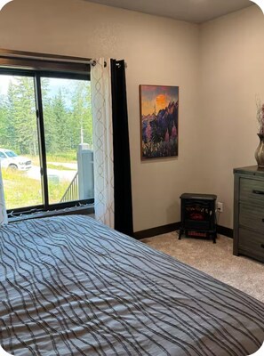 5 bedrooms, WiFi, bed sheets - Amazing home in the heart of the Black Hills! 10 mins from Deadwood. 💚🏡 (Lead)