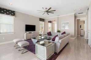 Smart TV, video games