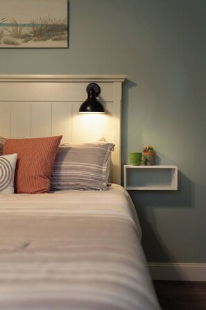 4 bedrooms, desk, travel cot, free WiFi