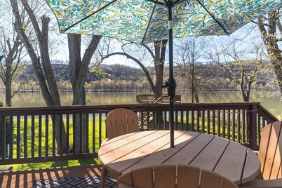 Peaceful 3BR Riverfront - Hot Tub, River Access, Views, Pet Friendly w/ Fee