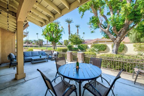 ★ Charming 2-bedroom / 2-bath - Monterey Country Club - Pool Hot-tub Patio BBQ ★