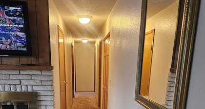 Enchanting 2-bedroom apartment with WiFi in Wrangell