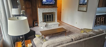 Enchanting 2-bedroom apartment with WiFi in Wrangell