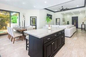 Dining - Caribbean Treasure – Luxury 5BR Villa w/ Pool (West End)