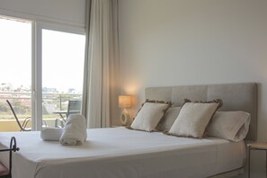 Desk, iron/ironing board, travel cot, free WiFi - Mshome Golf Torrequebrada (Benalmadena Costa)