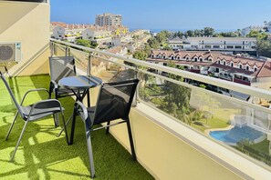 Outdoor dining - Mshome Golf Torrequebrada (Benalmadena Costa)