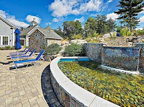 Piscine extérieure, piscine chauffée